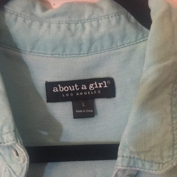 NWOT teal turquoise casual button down top - Picture 2 of 3